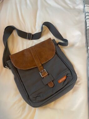 Doterra Gray Canvas Messenger Bag with Brown Leather Flap